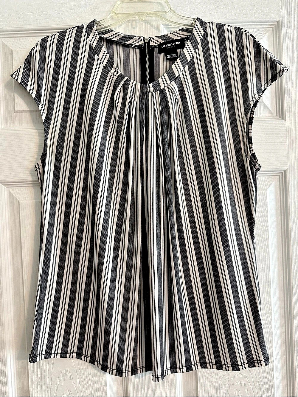 Liz Claiborne Career Black & White Striped Blouse Large Like New